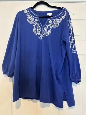 J Jill sz L blue embroidered 3/4 length balloon sleeve V neck  100% cotton #1772